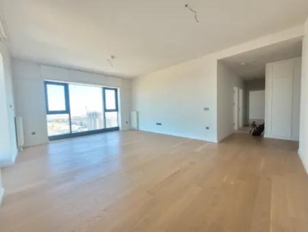 Kiralık Beytepe İncek Bulvar Loft 3+1 110 M² 19.Kat Bulvar Ve Göl Manzaralı