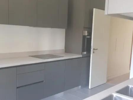 İncek Loft Sitesinde Satılık  4+1 Peysaj Manzaralı Daire