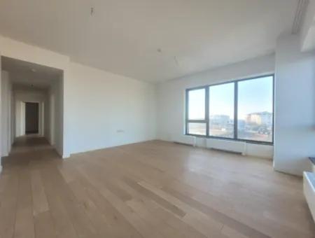 Boş İncek Loft Satılk 3+1 Şehir Manzaralı 12.Kat Daire