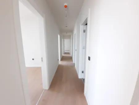 Kiracısız Beytepe İncek Bulvar Loft Satılık 4+1 5.Kat Park Manzaralı Daire