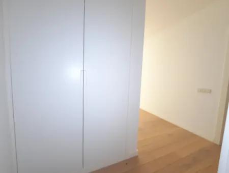 İncek Loft Satılık  3.5+1  Peyzaj Manzaralı Kiracısız Daire