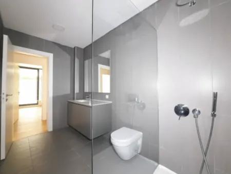 İncek Loft Satılık Teraslı  3,5+1 Peyzaj Manzaralı Kiracısız Daire