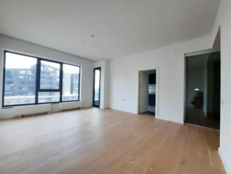 İncek Loft Satılık  3+1 Dubleks Peyzaj Manzaralı 1.Kat Daire