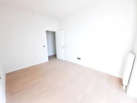 Beytepe İncek Bulvar Loft Satılık 4+1 3.Kat Park Manzaralı Güney Cephe  Daire