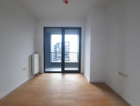 İncek Loft Satılık Teraslı  3+1 Peyzaj Manzaralı Daire