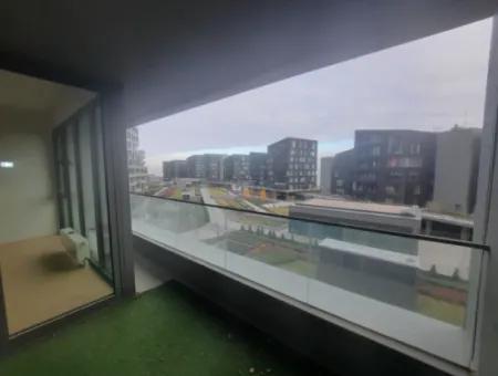 İncek Loft Satılık 2,5+1 Peyzaj Manzaralı 1.Kat Daire