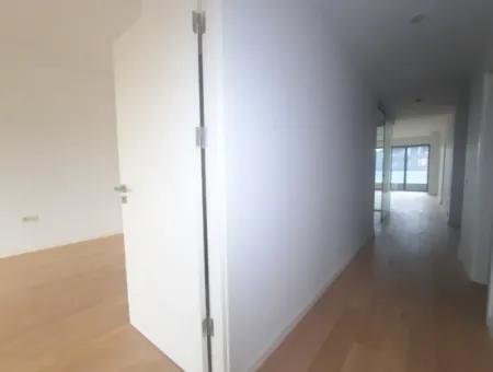 İncek Loft Satılık 2,5+1 Peyzaj Manzaralı 1.Kat Daire