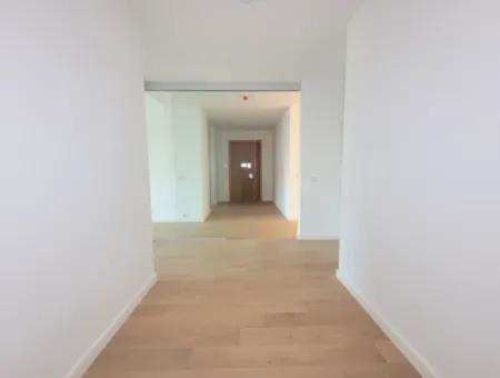 İncek Loft Satılık 2,5+1 Peyzaj Manzaralı 2.Kat Daire