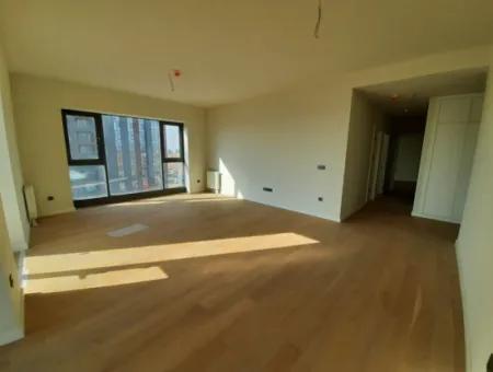 Beytepe İncek Bulvar Loft Sitesinde Satılık 3+1 110 M² 10.Kat Güney Cephe Daire