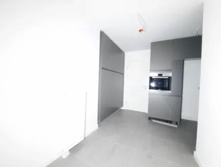 İncek Loft Satılık  4+1  Peyzaj Manzaralı  180 M² Kiracısız 2.Kat Daire