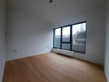 İncek Loft Satılık  4+1  Peyzaj Manzaralı  180 M² Kiracısız 2.Kat Daire