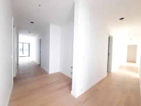 İncek Loft Satılık 5+1 Peyzaj Manzaralı 2.Kat Daire