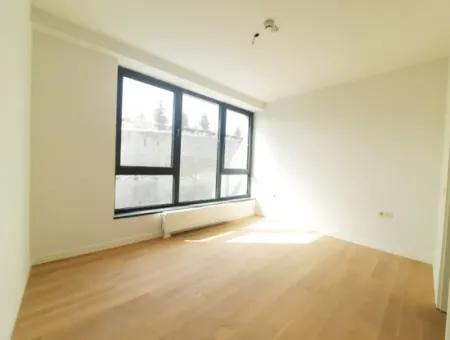 İncek Loft Satılık 5+1 Peyzaj Manzaralı 2.Kat Daire