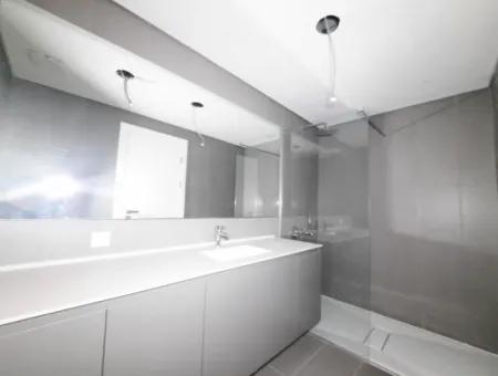 İncek Loft Satılık 5+1 188  M² Peyzaj Manzaralı 1.Kat Daire