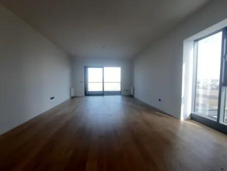 Beytepe İncek Bulvar Loft Satılık 3+1 130 M² 9.Kat Park  Manzaralı Daire