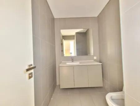 Kiracısız İncek Loft Satılık  2+1 Bahçe Dubleks Şehir Manzaralı Daire