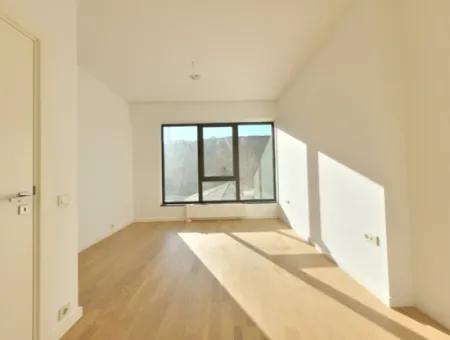 Kiracısız İncek Loft Satılık  2+1 Bahçe Dubleks Şehir Manzaralı Daire