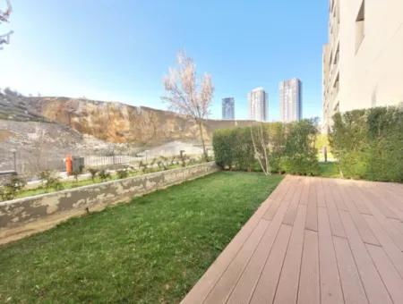 Boş Kredili Faturalı İncek Loft Satılık  2+1 Bahçe Dubleks Şehir Manzaralı Daire