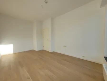 Boş Kredili Faturalı İncek Loft Satılık  2+1 Bahçe Dubleks Şehir Manzaralı Daire