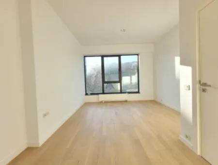 Boş Kredili Faturalı İncek Loft Satılık  2+1 Bahçe Dubleks Şehir Manzaralı Daire