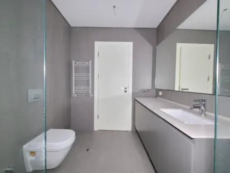 Kiracısız İncek Loft Satılık  2+1 Bahçe Dubleks Şehir Manzaralı Daire