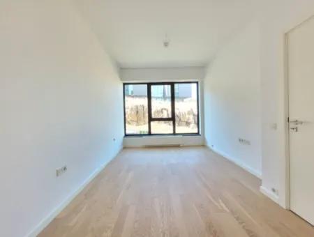 Kiracısız İncek Loft Satılık  2+1 Bahçe Dubleks Şehir Manzaralı Daire