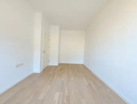 Kiracısız İncek Loft Satılık  2+1 Bahçe Dubleks Şehir Manzaralı Daire